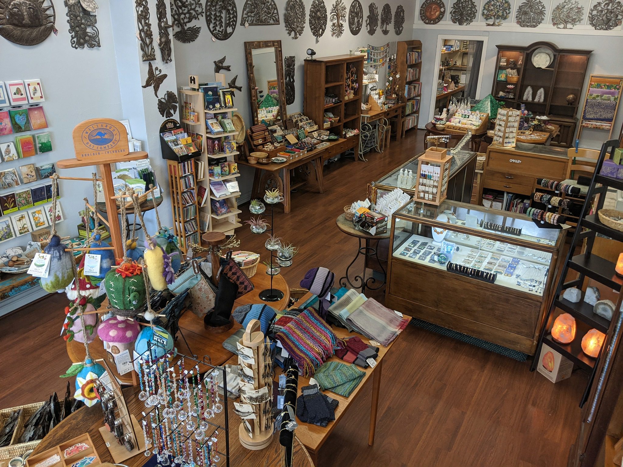 Three Sisters Store